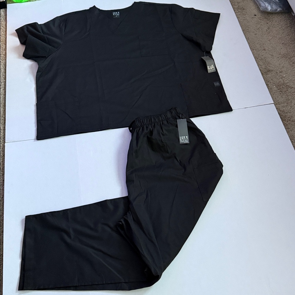 UA Scrubs Black Wide Leg Pants & Top Set